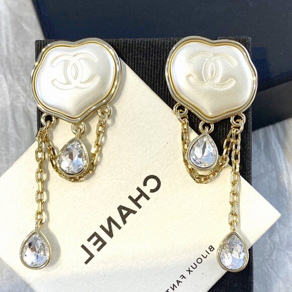 Chanel Gold-Tone Pearl Heart CC Logo Drop Earrings with Crystals - Picture 1 of 4